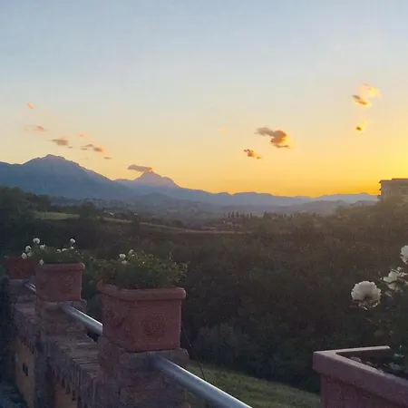 Casale Vincenzo Apartment Collecorvino